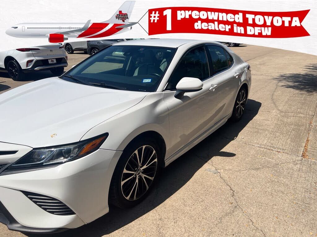 2018 TOYOTA Camry