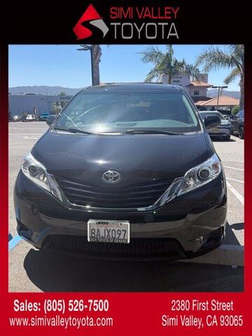 2017 TOYOTA Sienna