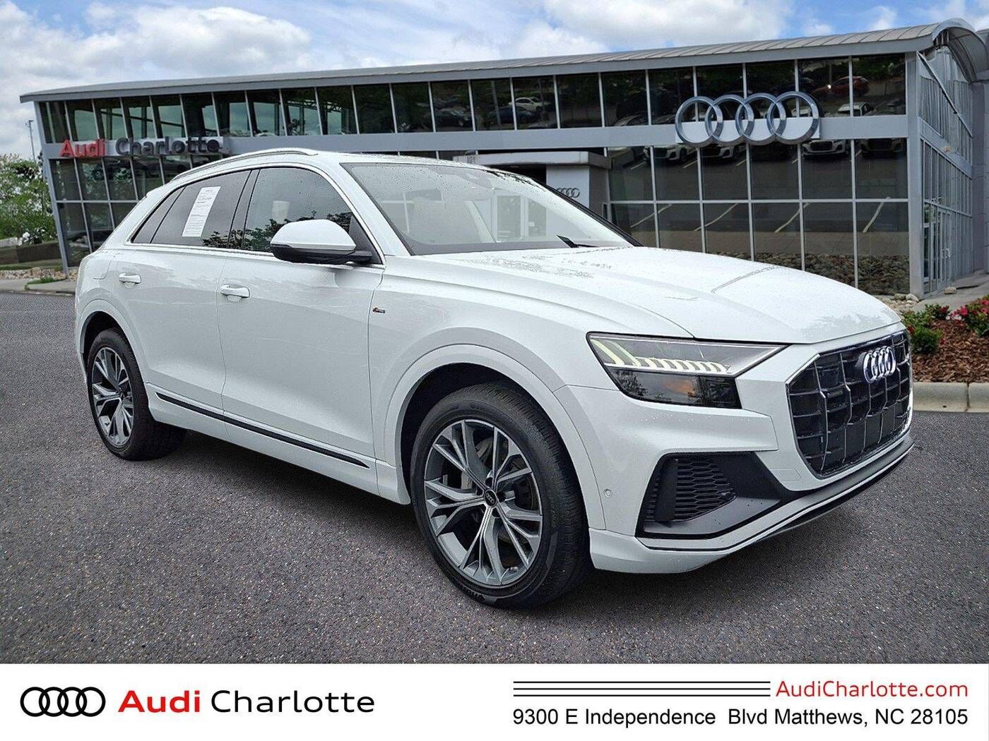 2023 AUDI Q8