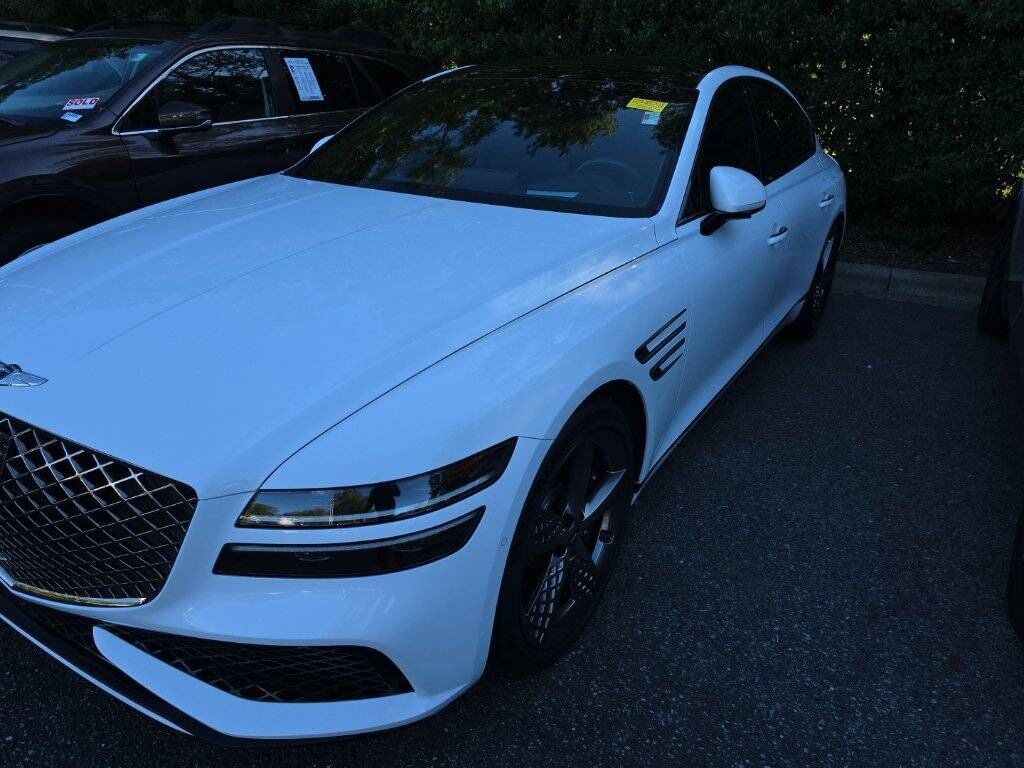 2023 GENESIS G80