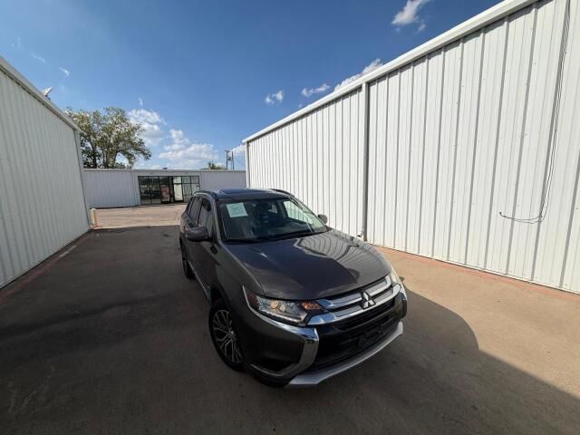 2016 MITSUBISHI Outlander