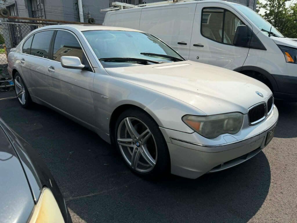 2002 BMW 7 Series