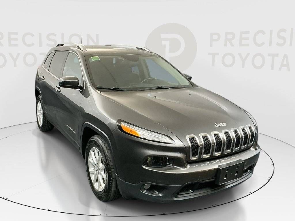 2017 JEEP Cherokee
