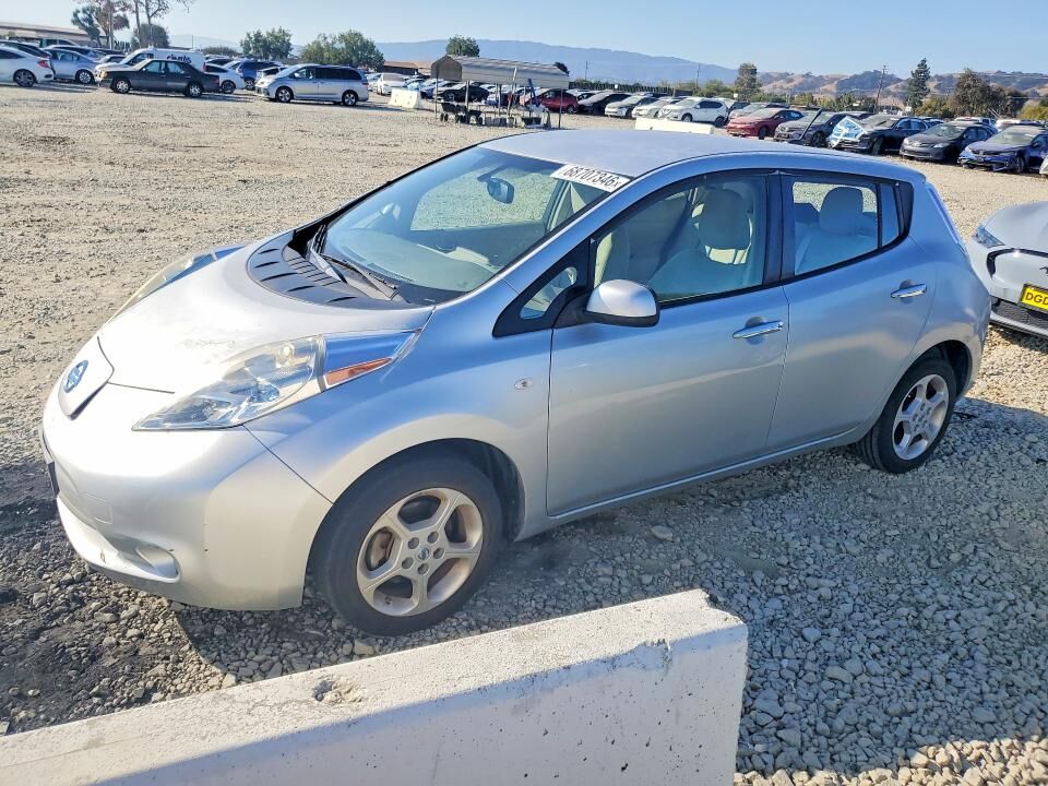 2012 NISSAN Leaf