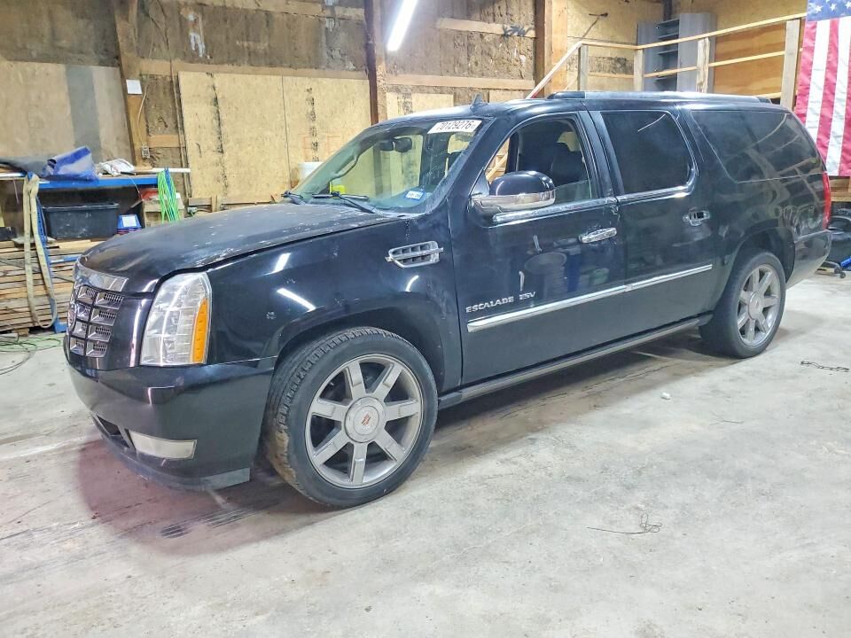 2013 CADILLAC Escalade
