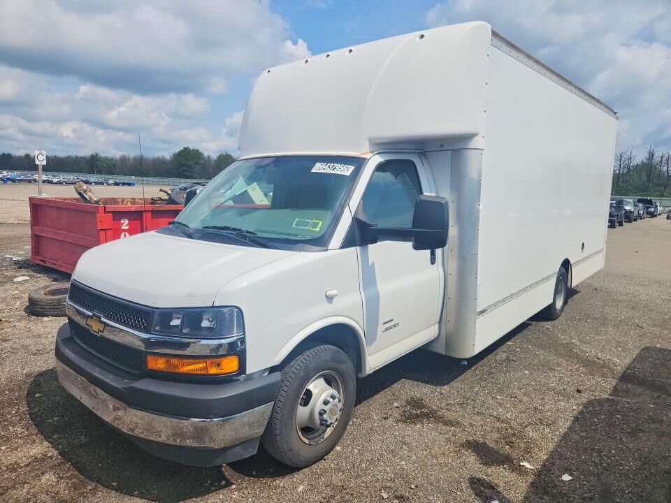 2022 CHEVROLET Express