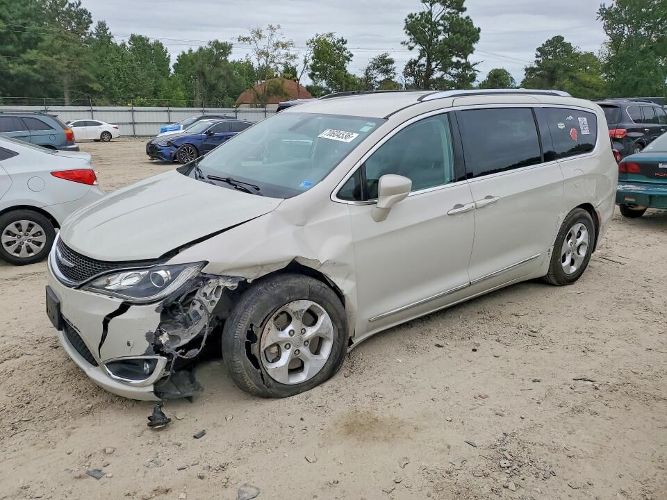 2017 CHRYSLER Pacifica