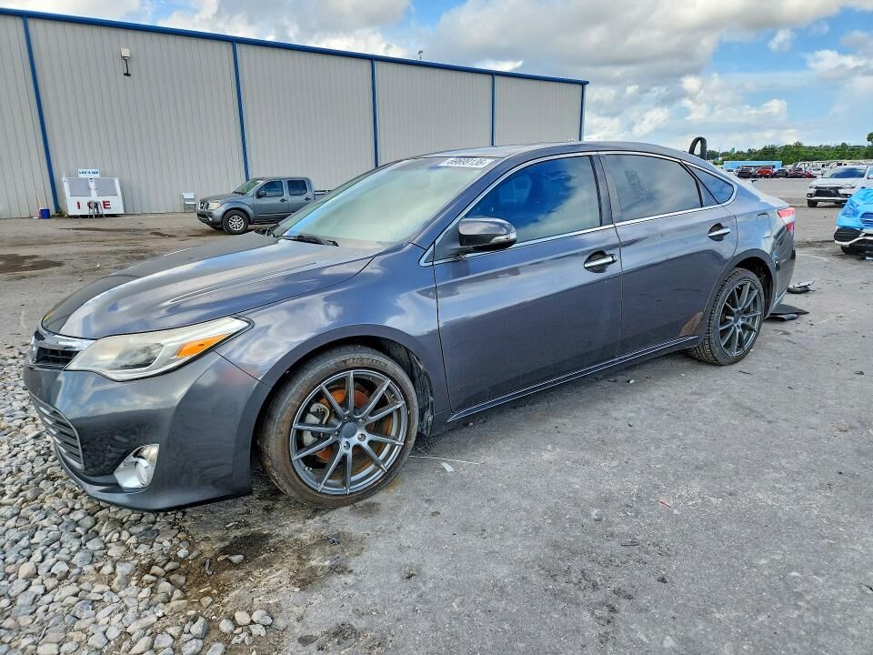 2013 TOYOTA Avalon