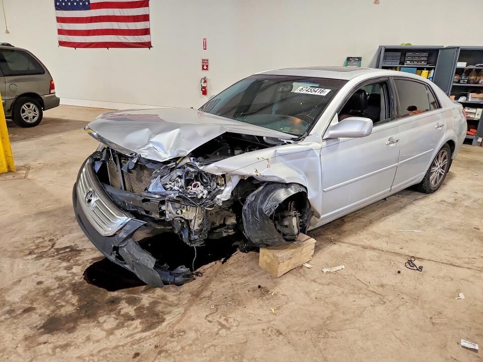 2009 TOYOTA Avalon