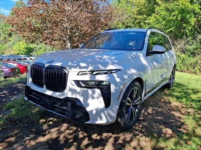 2027 BMW X7