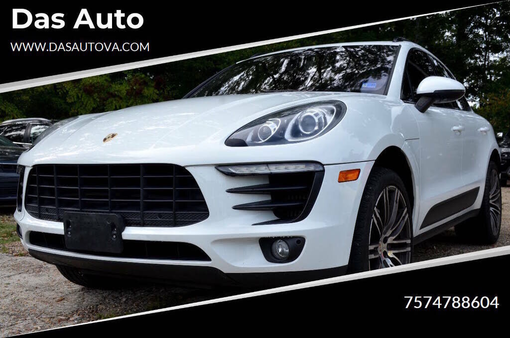 2017 PORSCHE Macan