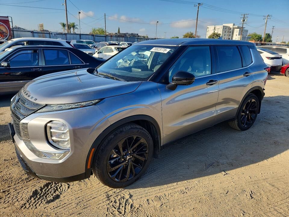 2022 MITSUBISHI Outlander