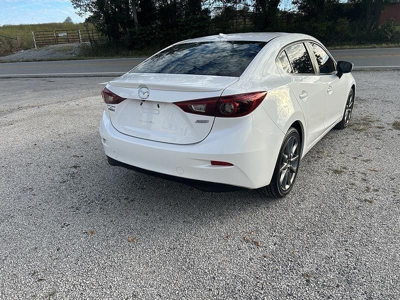 2018 MAZDA Mazda3