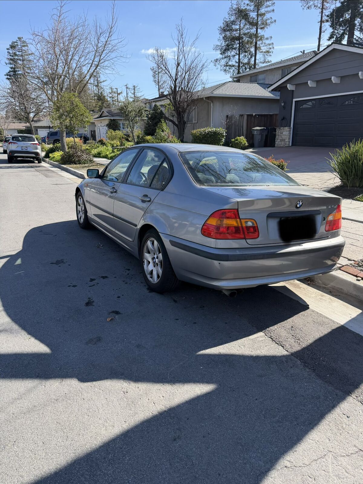 2005 BMW 325i