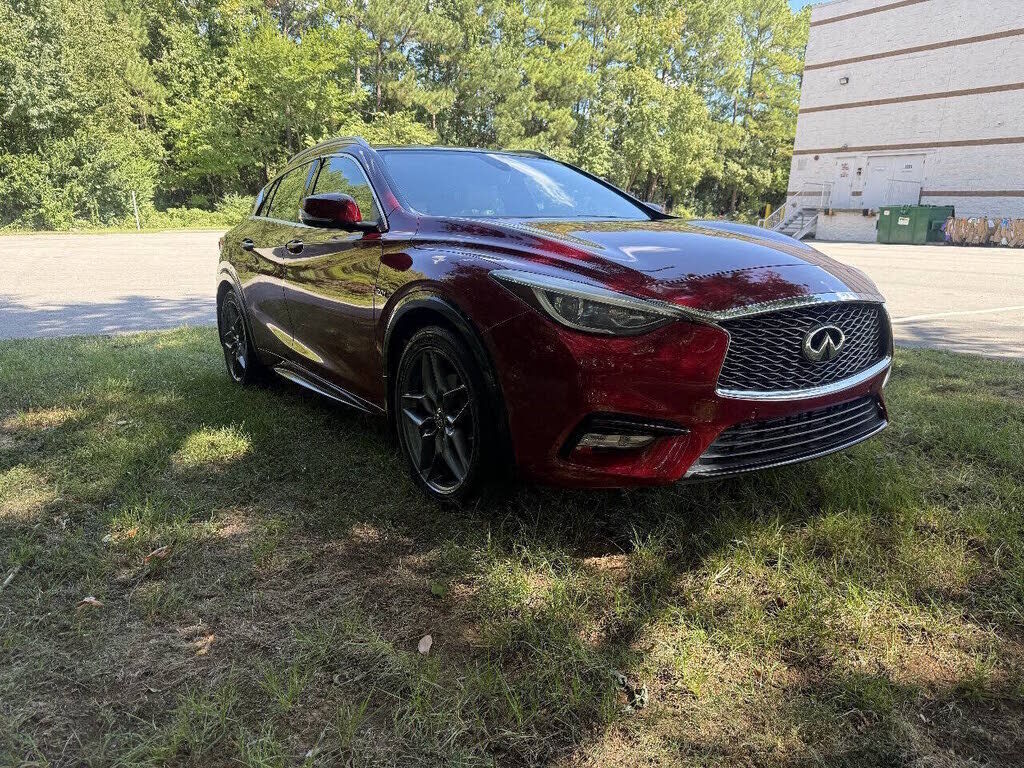 2017 INFINITI QX30