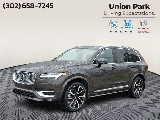 2023 VOLVO XC90