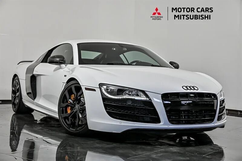 2011 AUDI R8