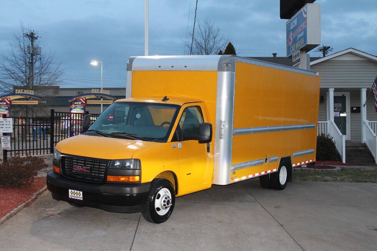 2018 GMC Savana