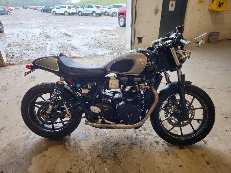 2018 TRIUMPH Street Cup