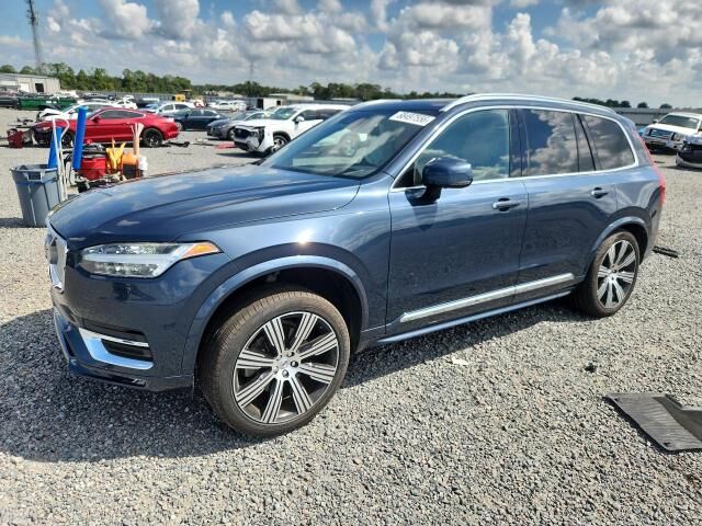 2021 VOLVO XC90