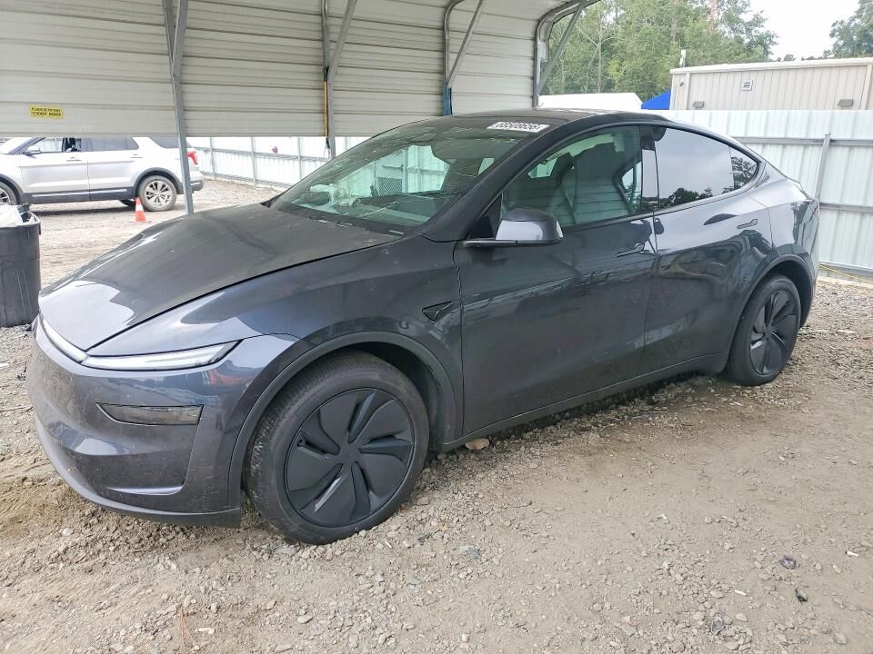 2026 TESLA Model Y