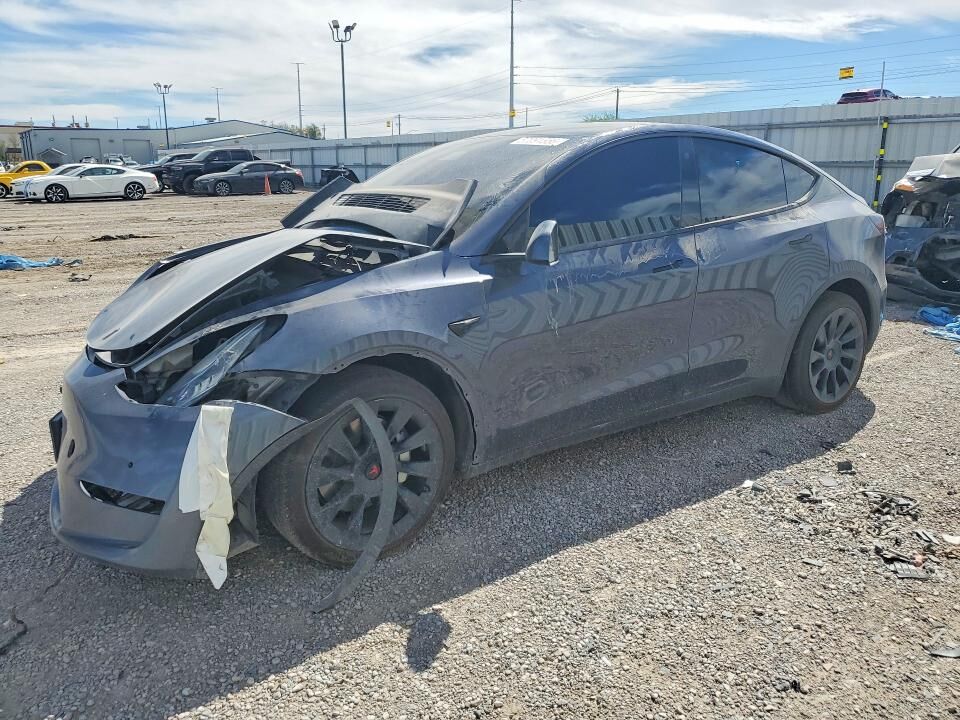 2022 TESLA Model Y