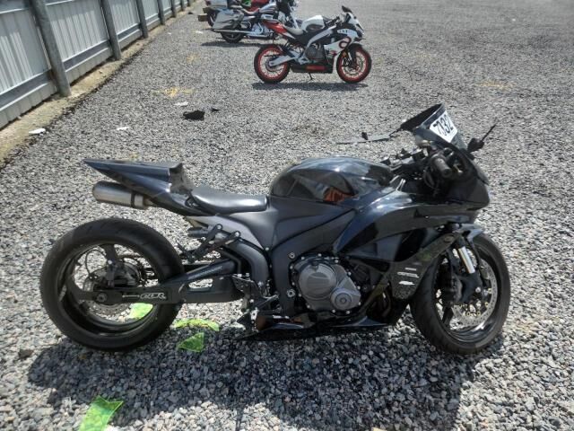 2007 HONDA CB