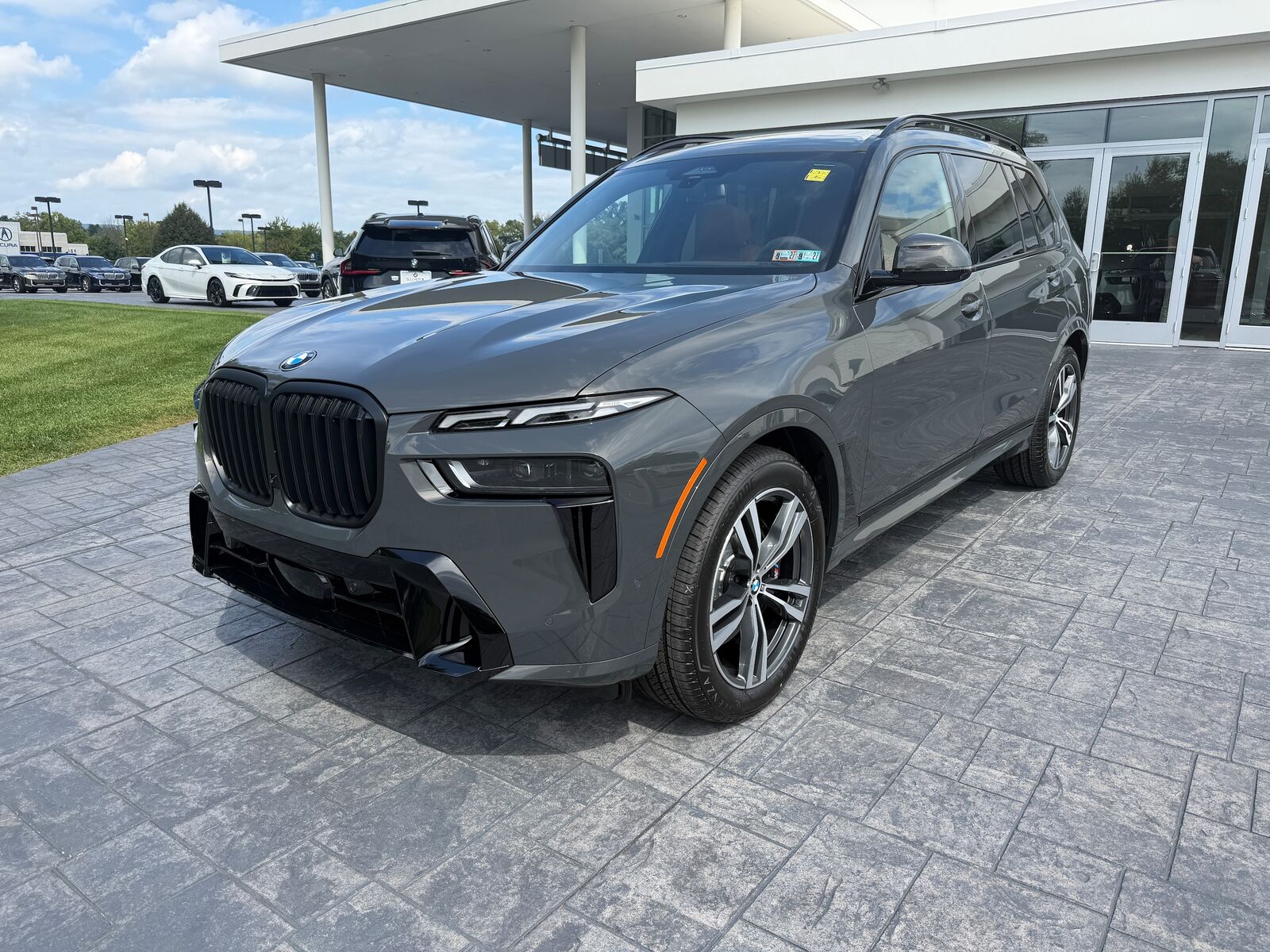 2027 BMW X7