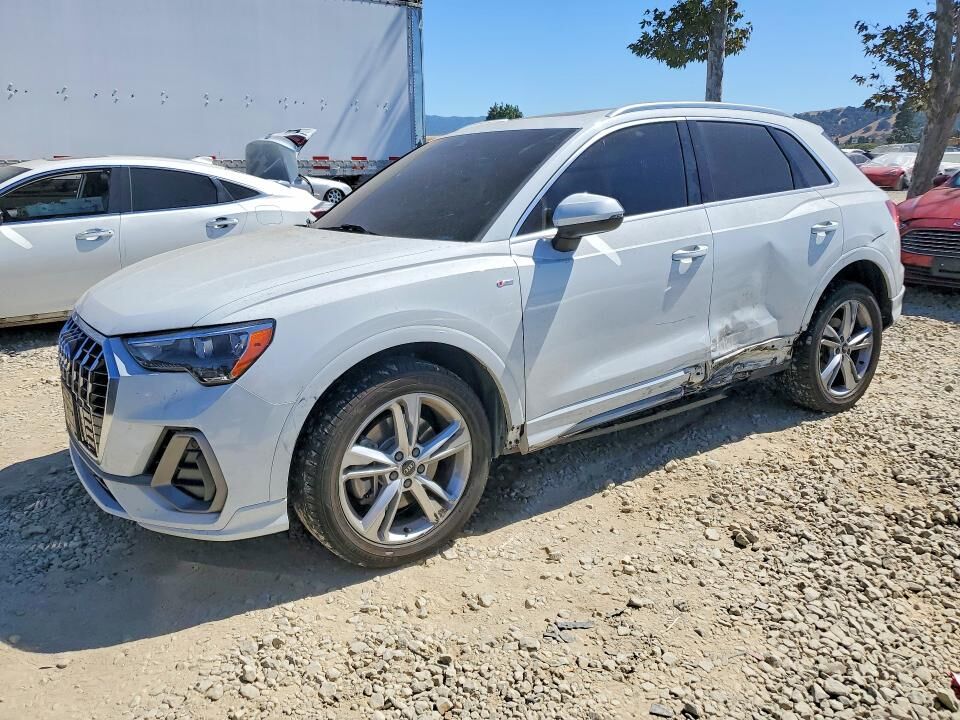 2021 AUDI Q3