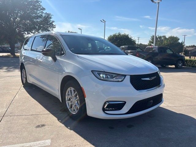 2025 CHRYSLER Pacifica