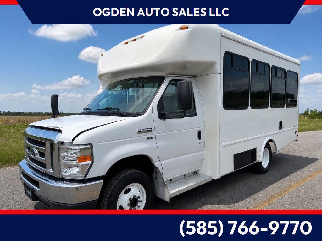 2018 FORD E-350