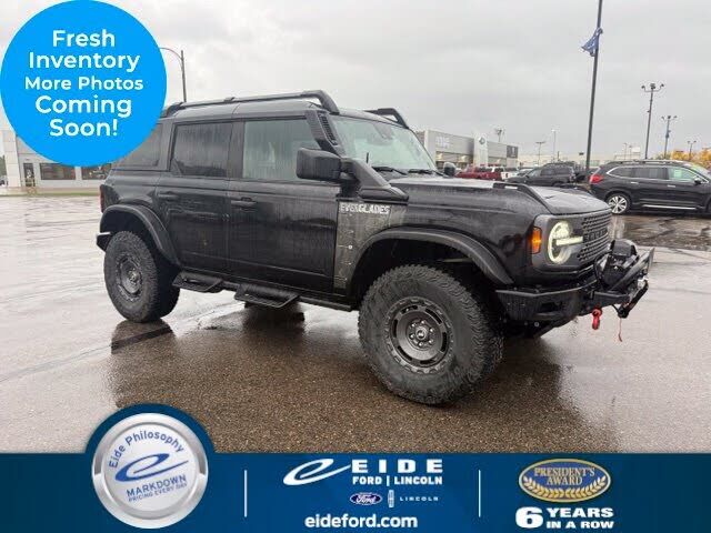 2024 FORD Bronco