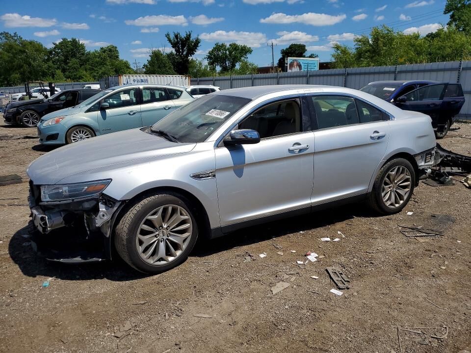 2016 FORD Taurus