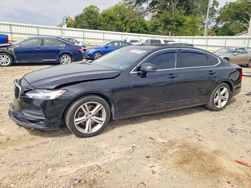 2018 VOLVO S90