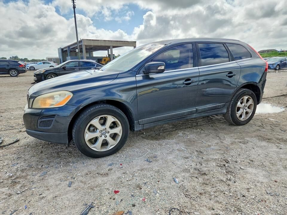 2013 VOLVO XC60