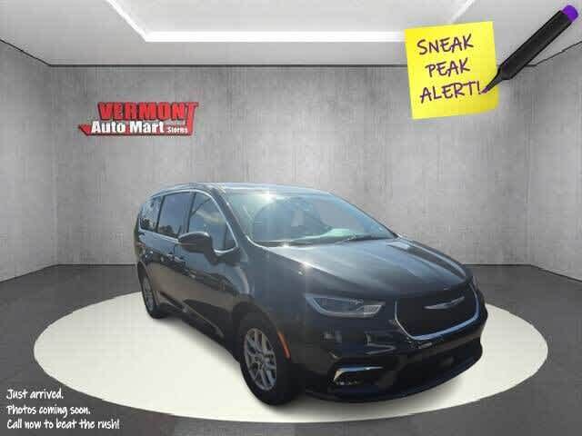 2023 CHRYSLER Pacifica