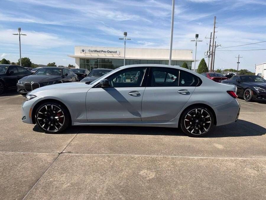 2026 BMW 330i