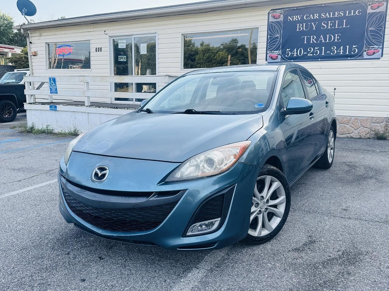 2011 MAZDA Mazda3