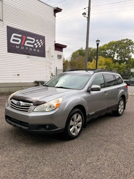 2010 SUBARU Outback