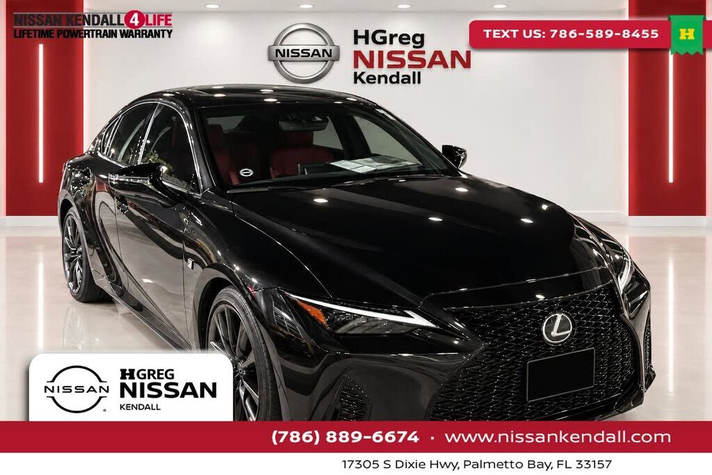 2022 LEXUS IS