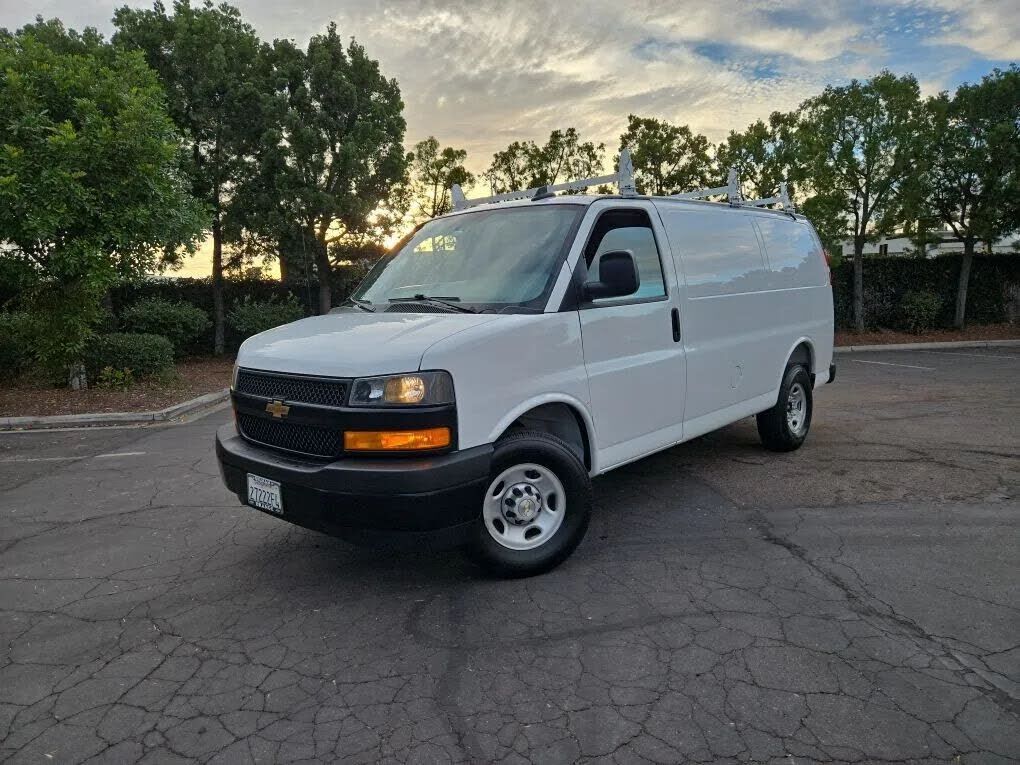 2025 CHEVROLET Express