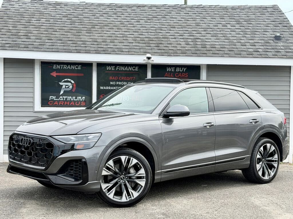 2025 AUDI Q8