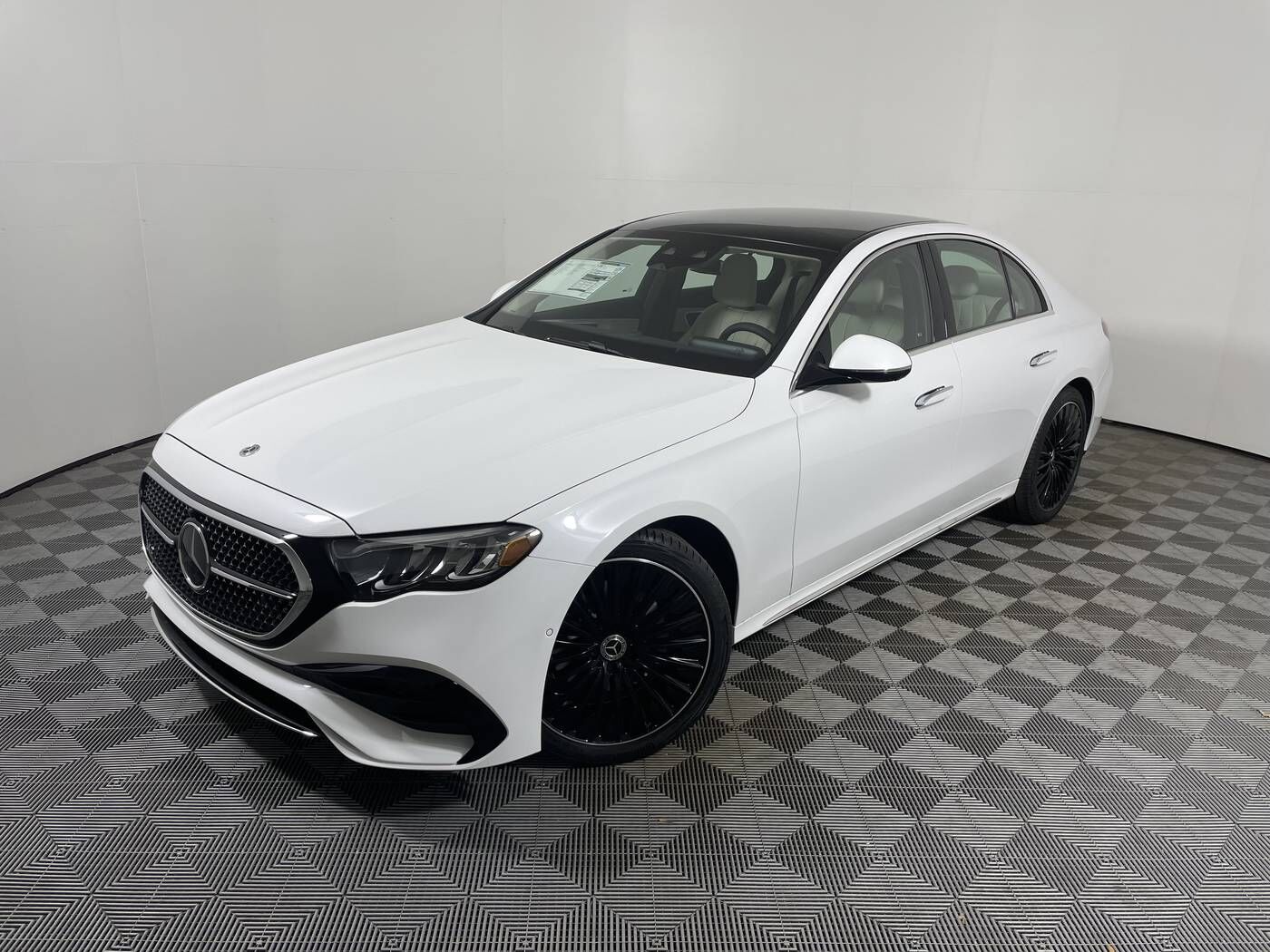 2026 MERCEDES-BENZ E-Class