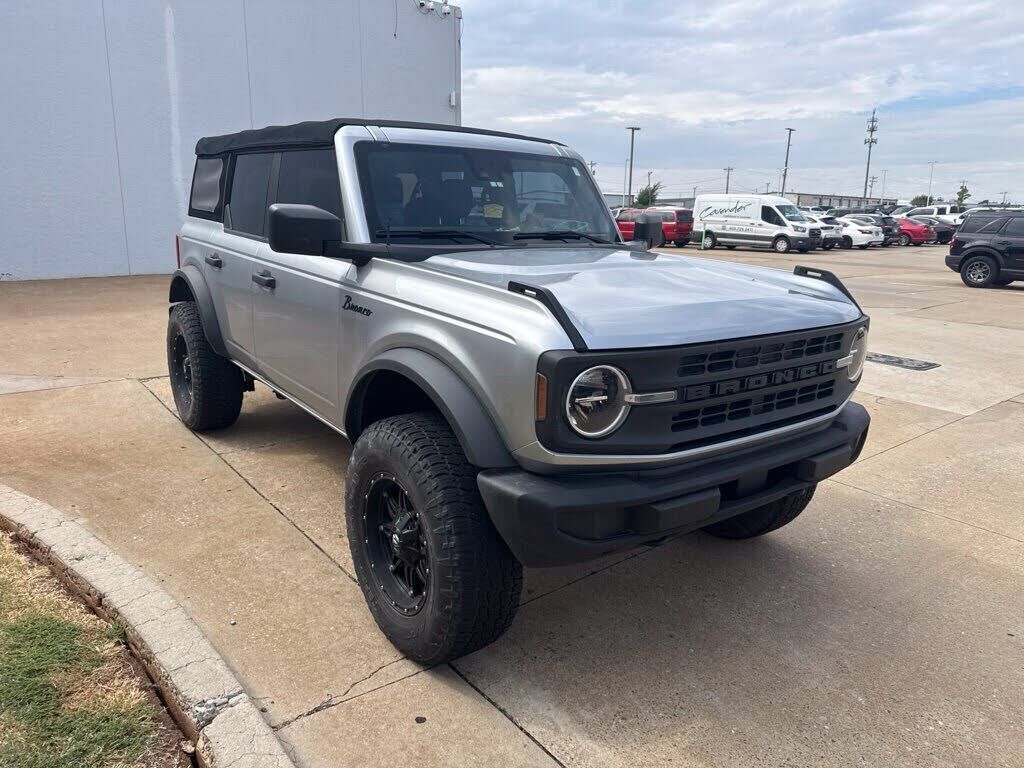 2021 FORD Bronco