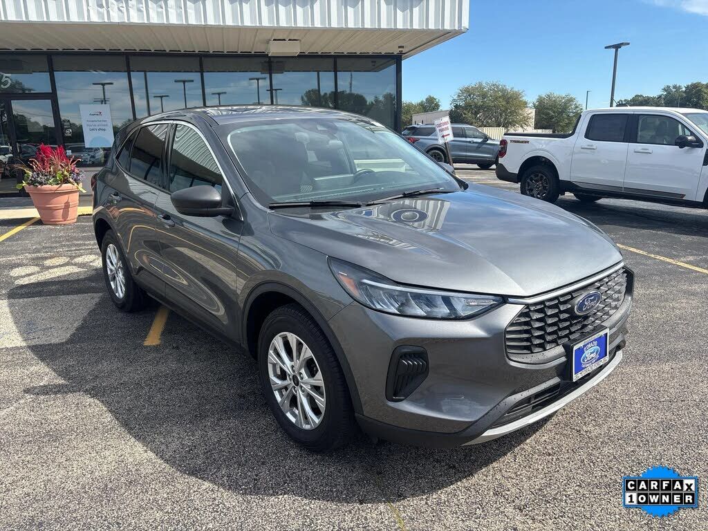 2023 FORD Escape