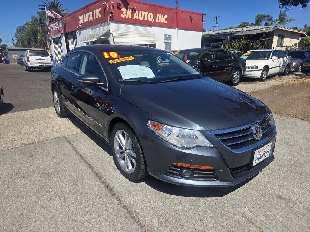 2010 VOLKSWAGEN Passat