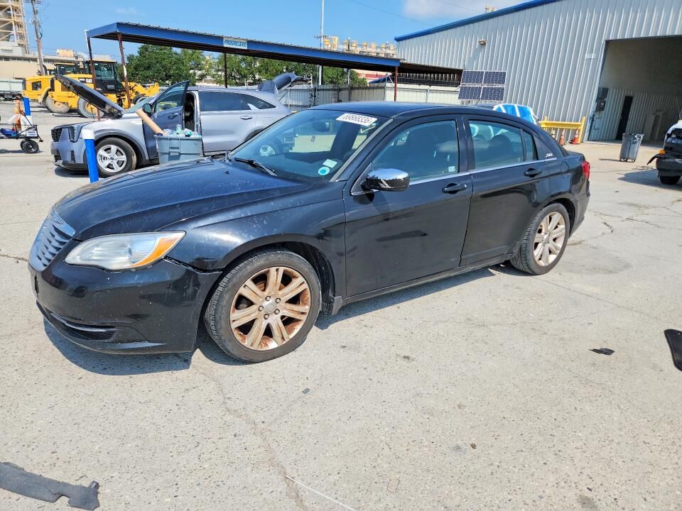 2011 CHRYSLER 200