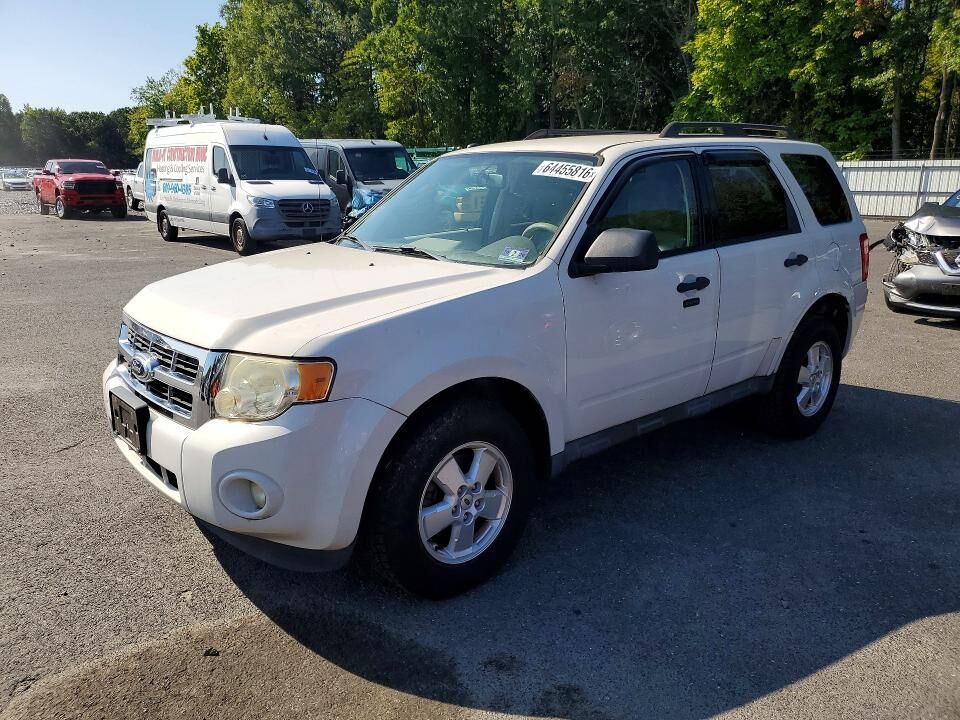 2011 FORD Escape
