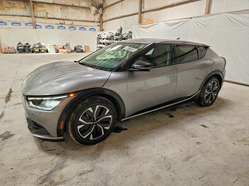 2023 KIA EV6