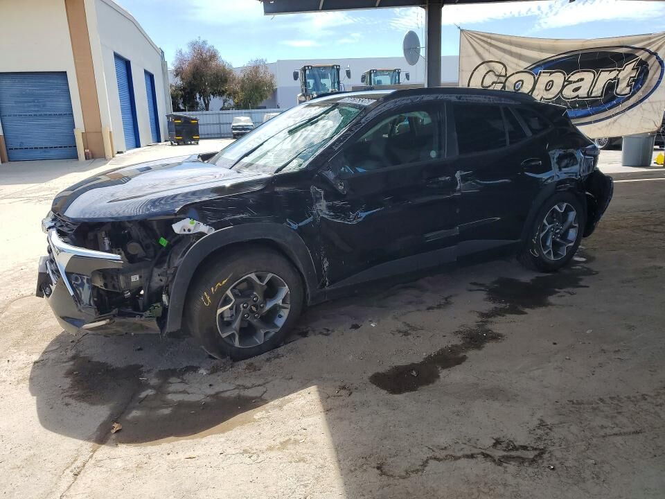 2026 CHEVROLET Trax